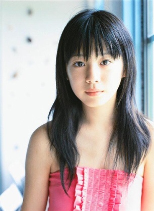 黒髪が似合う芸能人の画像を集めるトピ