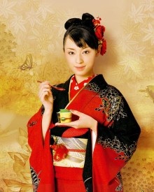 黒髪が似合う芸能人の画像を集めるトピ