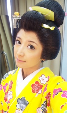 黒髪が似合う芸能人の画像を集めるトピ