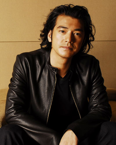 黒髪が似合う芸能人の画像を集めるトピ