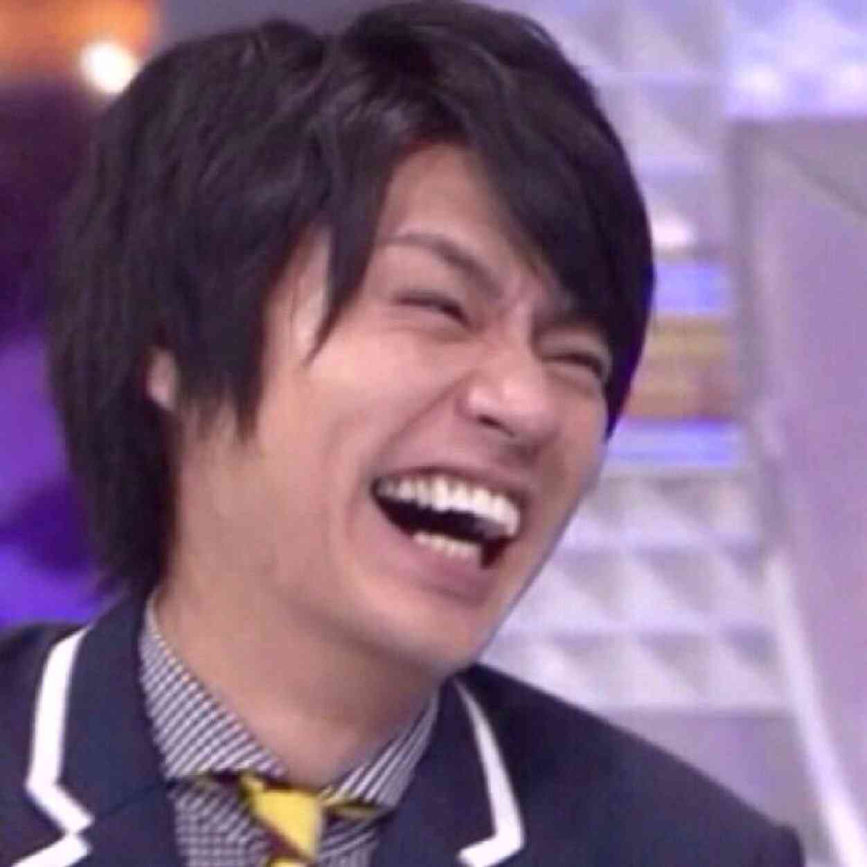 芸能人のチャームポイントを挙げるトピ