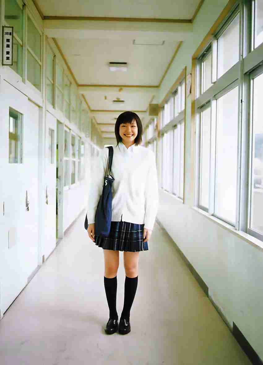 芸能人の幼少期を載せていくトピック
