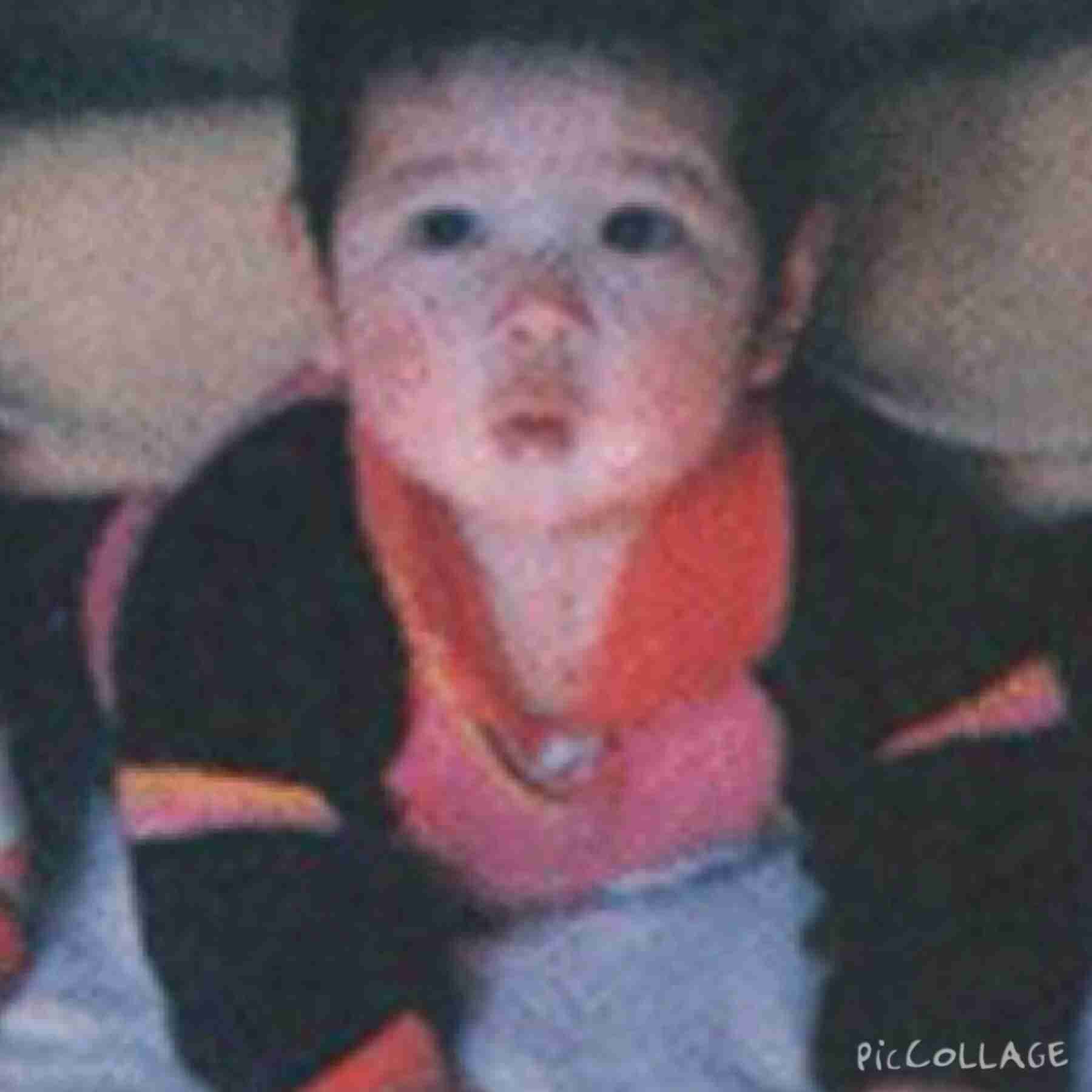 芸能人の幼少期を載せていくトピック