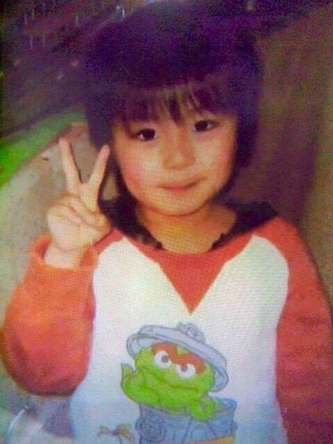 芸能人の幼少期を載せていくトピック