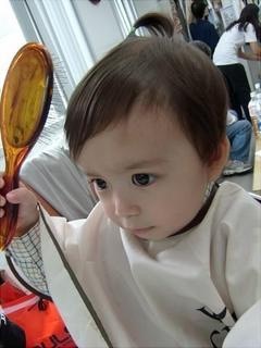 芸能人の幼少期を載せていくトピック
