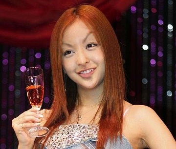 板野友美の