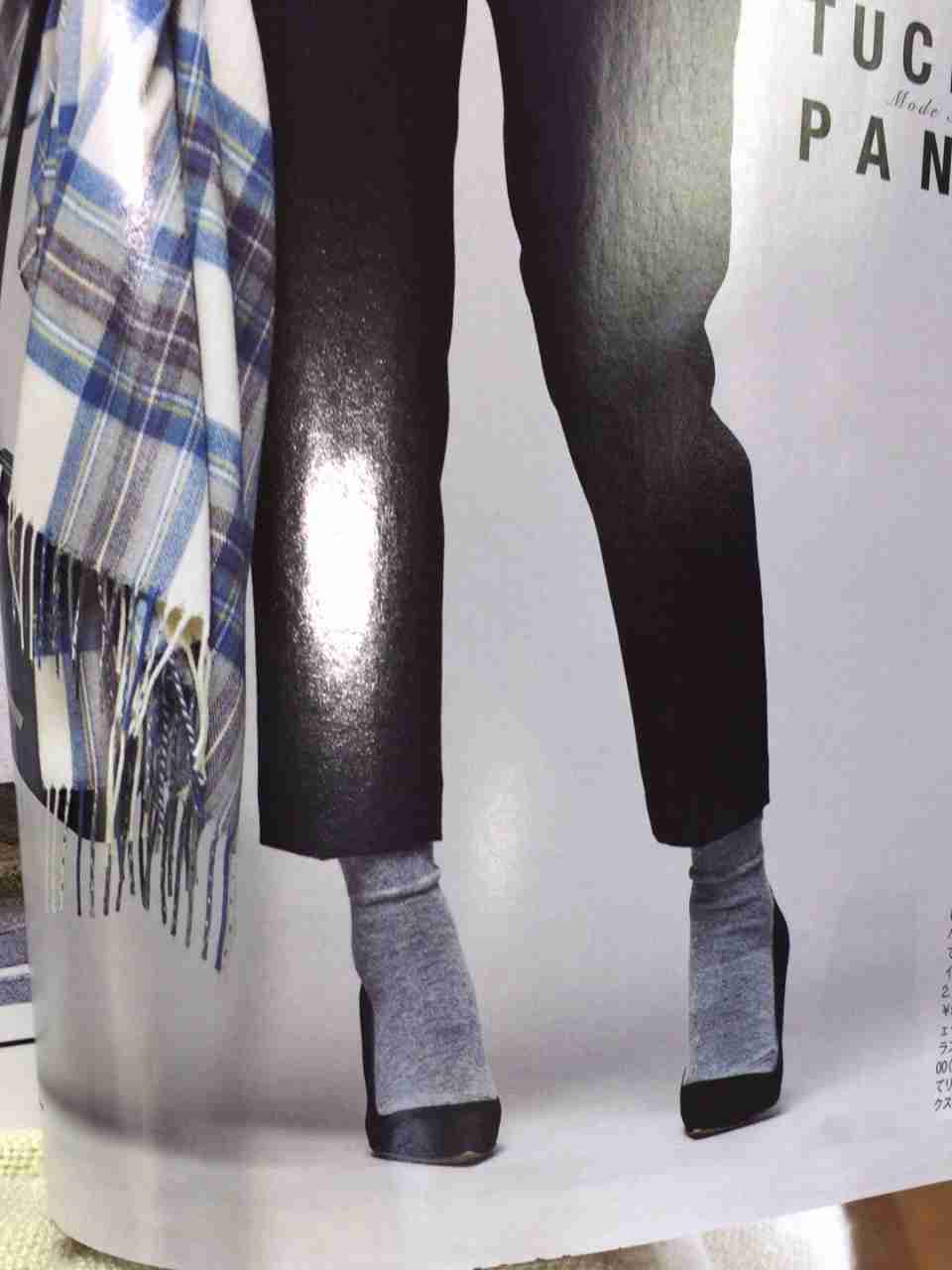 アンクル丈のパンツの足元(何をはいていますか?)