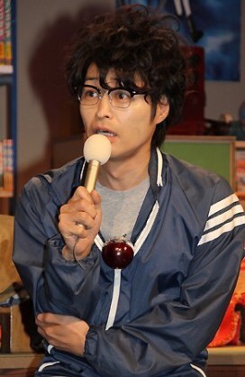 安田顕の笑顔に大反響！水川あさみが仲良しほろ酔い写真を公開