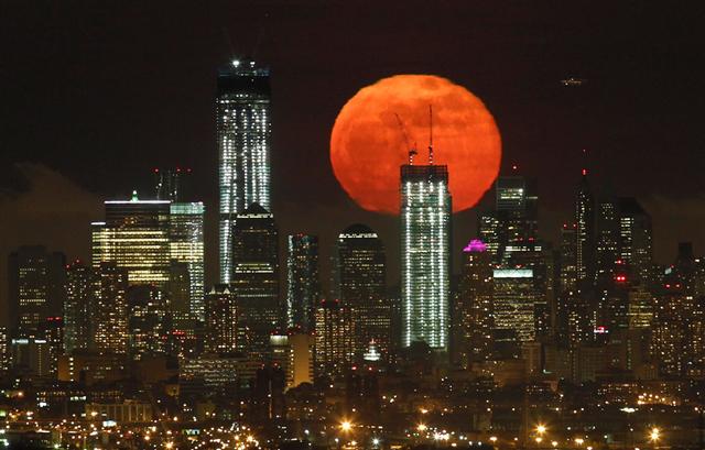 月の画像を貼るトピ
