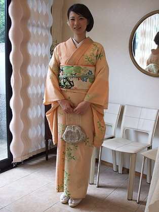 アラサー、アラフォーのお呼ばれの服装