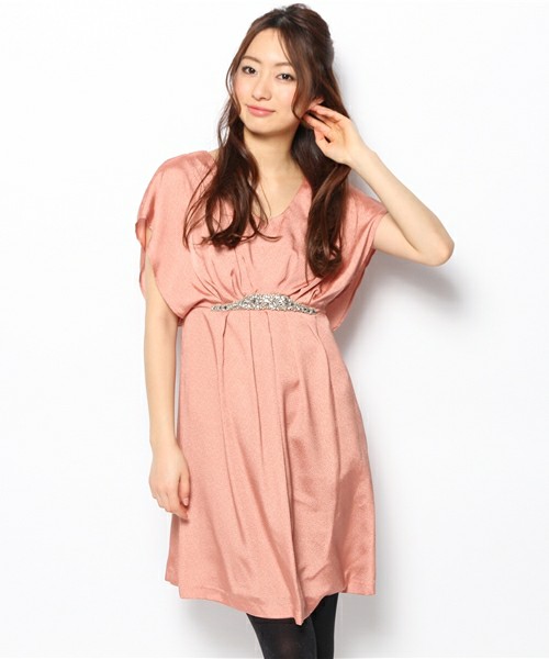 アラサー、アラフォーのお呼ばれの服装