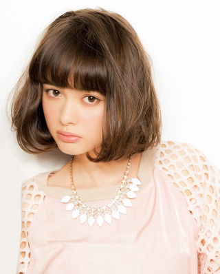 動画と雑誌でかなり印象が違う芸能人