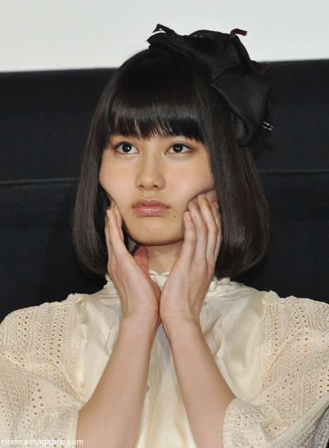 橋本愛のロングヘア姿に「かわいすぎ」と絶賛の声