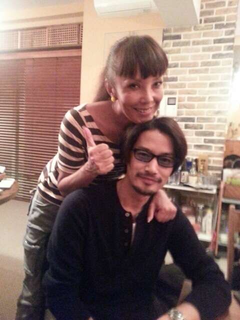 ピーター主催の「高輪会」 男女乱れて入浴するパーティの内容