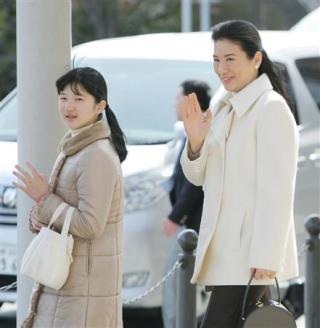 愛子さま　二学期の期末テストの3日間8教科分を欠席された