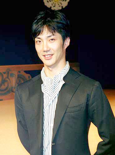 つり目の男性が好きな方！