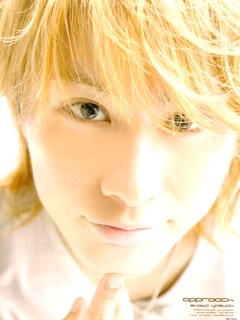 つり目の男性が好きな方！