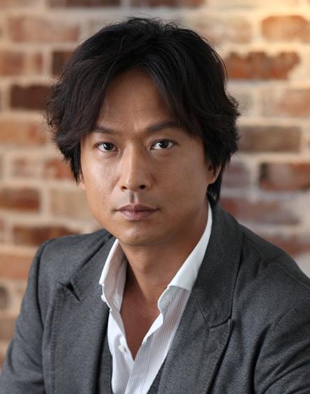 つり目の男性が好きな方！