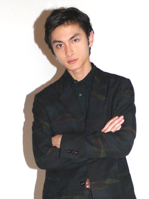 つり目の男性が好きな方！