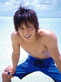 つり目の男性が好きな方！