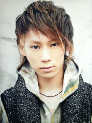 つり目の男性が好きな方！