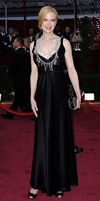 ドレスアップしてる有名人の画像を貼るトピ