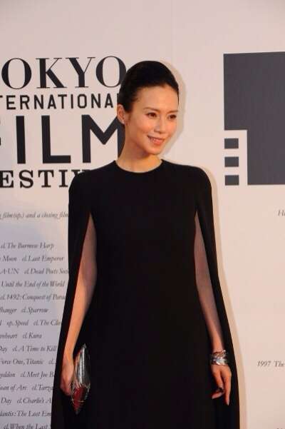 ドレスアップしてる有名人の画像を貼るトピ