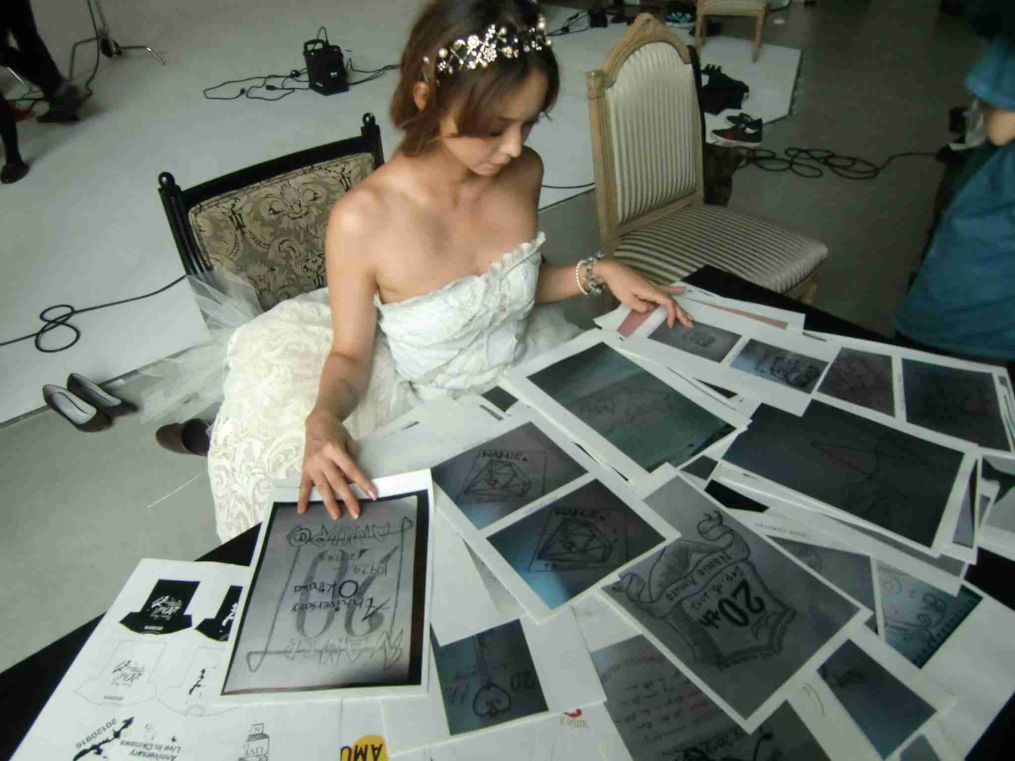 ドレスアップしてる有名人の画像を貼るトピ