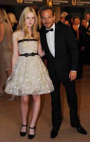 ドレスアップしてる有名人の画像を貼るトピ