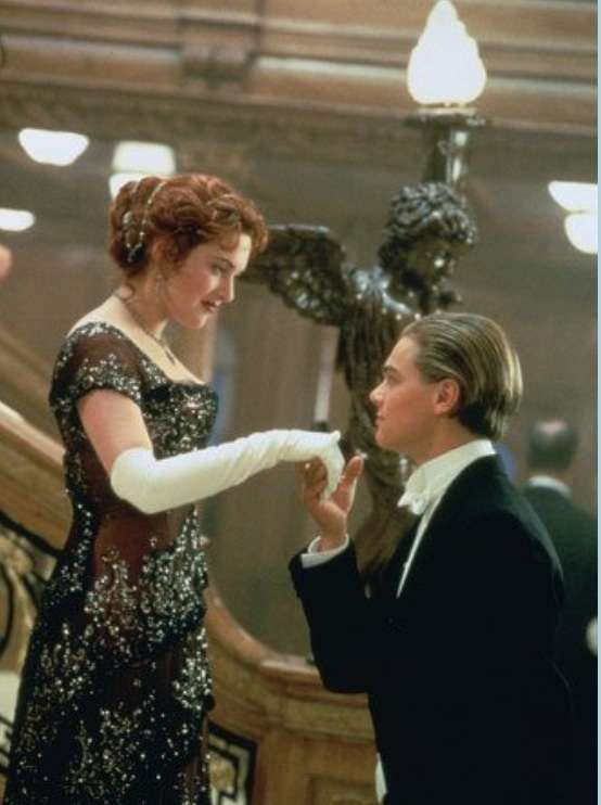 ドレスアップしてる有名人の画像を貼るトピ