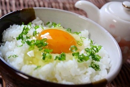 ちょっとひどい！今までの人生で一番質素な夕食レシピ15パターン「インスタントのみそ汁だけ」