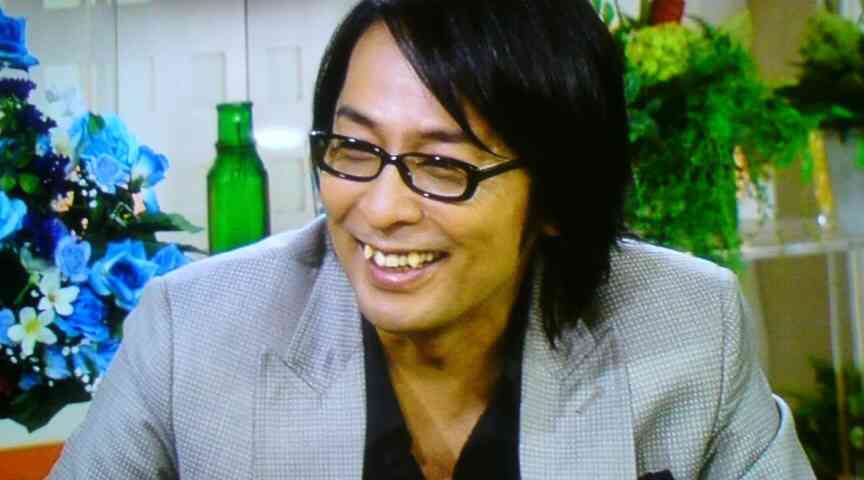 口元をいじったせいで残念になった芸能人は？