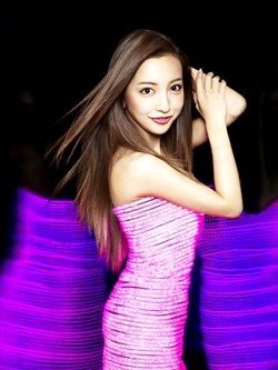 口元をいじったせいで残念になった芸能人は？