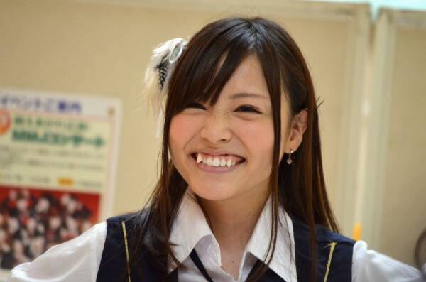 口元をいじったせいで残念になった芸能人は？