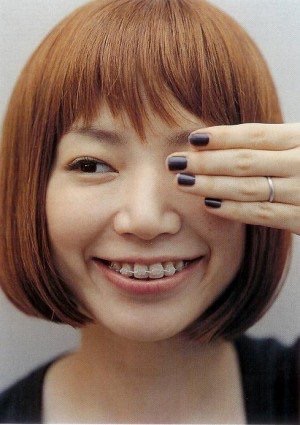 口元をいじったせいで残念になった芸能人は？