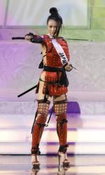 ミス・ユニバース日本代表、世界に挑む“甲冑姿”お披露目