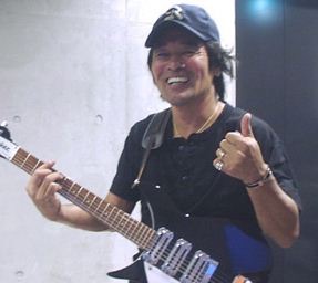 カラオケを一緒に行ってみたい芸能人は誰ですか？