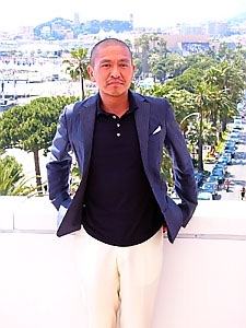 松本人志の忘年会写真を陣内智則が公開。
