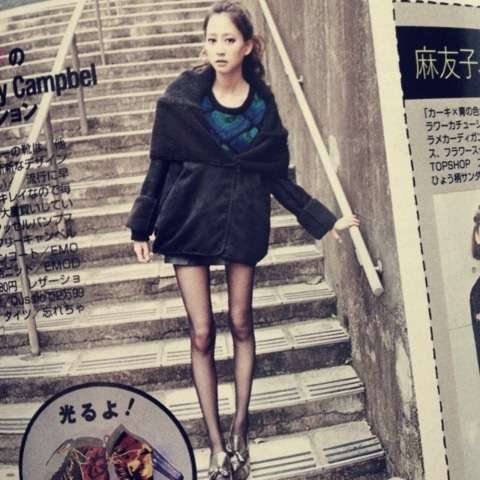河北麻友子が美脚を披露 脚の細さにどよめき