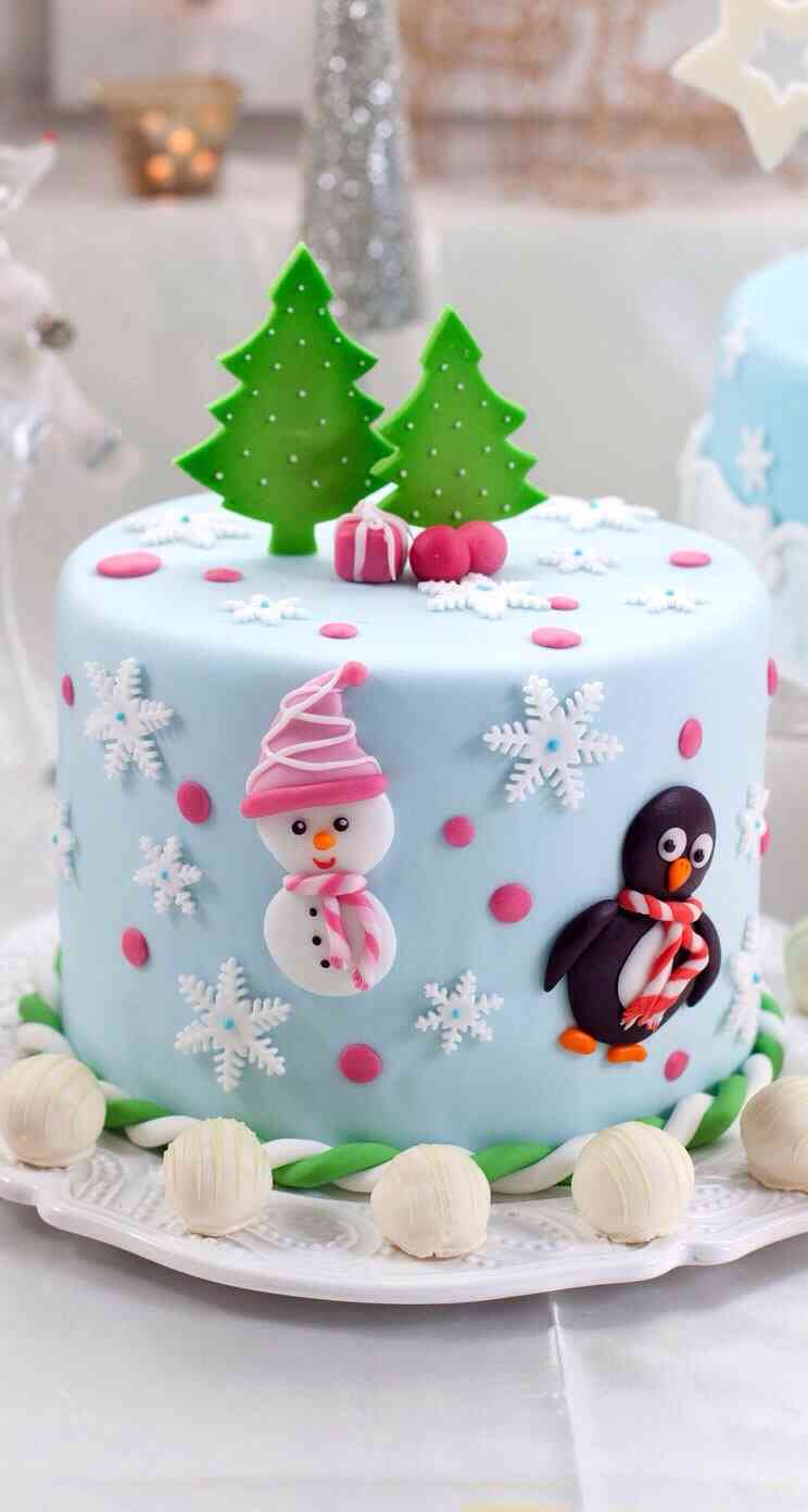 クリスマスの壁紙を貼るトピ