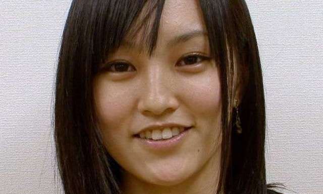NMB48山本彩のヒザに「ハリー・ポッター」のヴォルデモート卿が…!