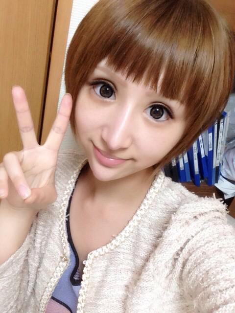 坂口杏里、バイきんぐ小峠英二からの土産公開