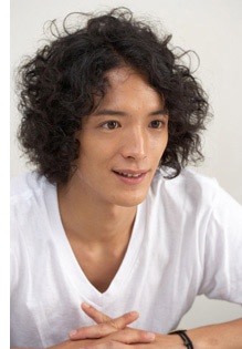 独特な顔立ちの方!