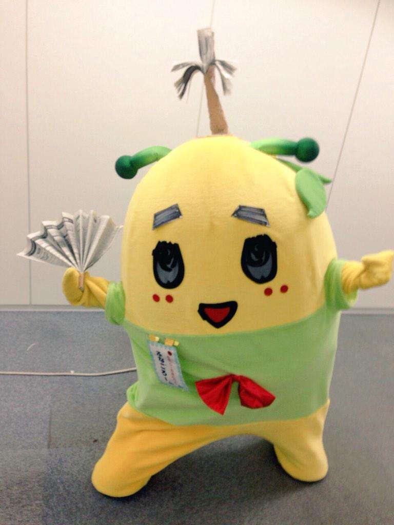 どの有名人のツイッター見てますか?