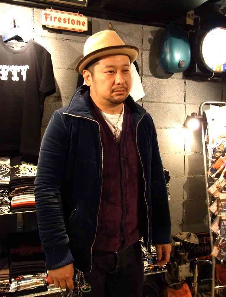 冬服姿の男性有名人画像