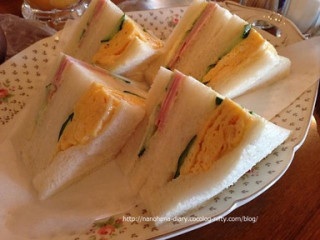 サンドウィッチ好きな人～