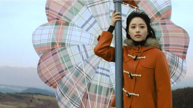 冬服姿の女性有名人画像