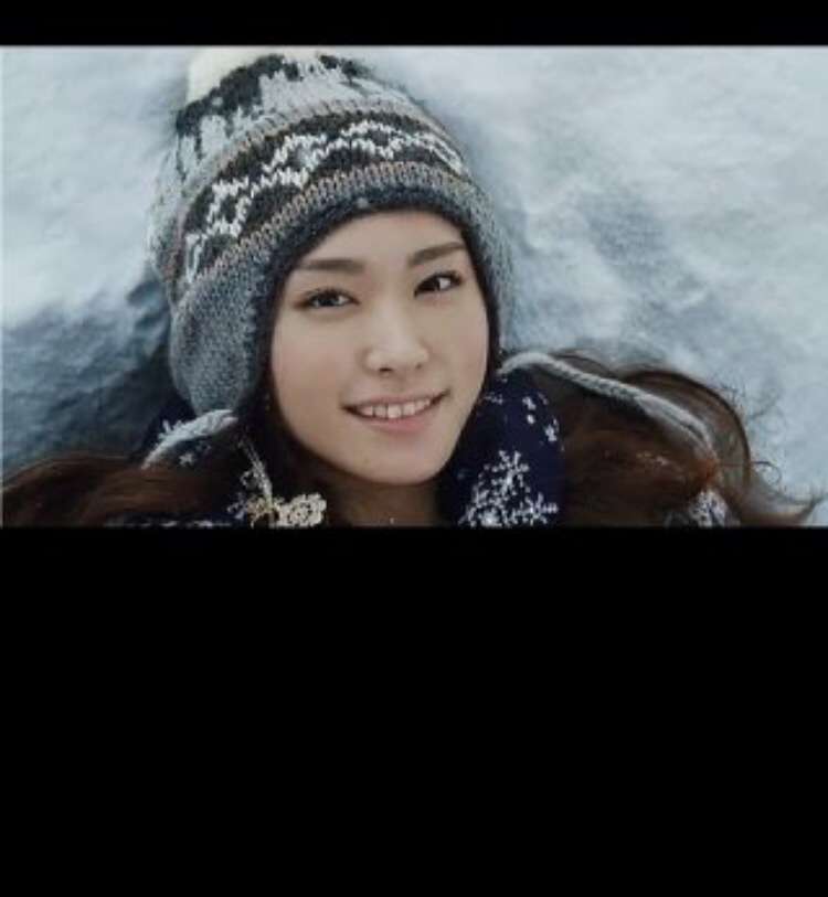 冬服姿の女性有名人画像