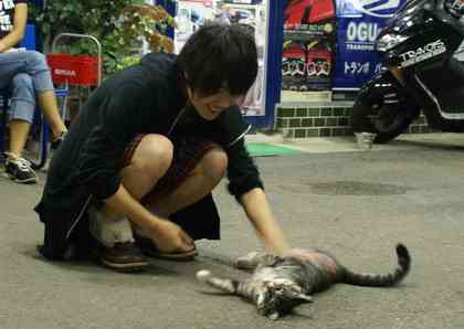 超イケメン無職 vs ブサイク年収3億　どちらが魅力的か→結果は…　