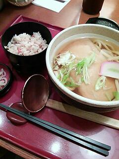 美味しいうどん屋さんどこですか？